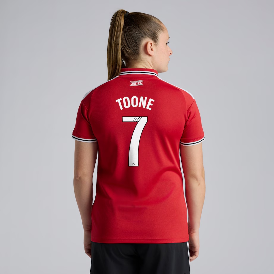 Manchester United shirt bedrukken met naam en nummer (Toone 7) op de rug
